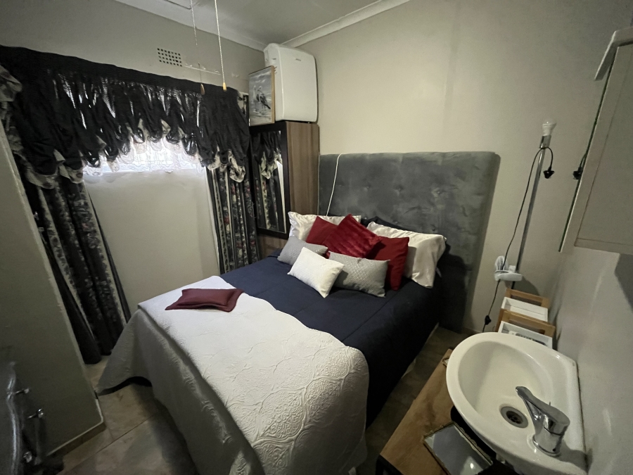 To Let 1 Bedroom Property for Rent in Protea Park North West